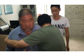 牟定讨债公司如何把握上门催款的时机